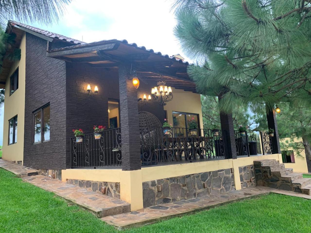Cabana No.6 Puerta Del Bosque Mazamitla. Bagian luar foto